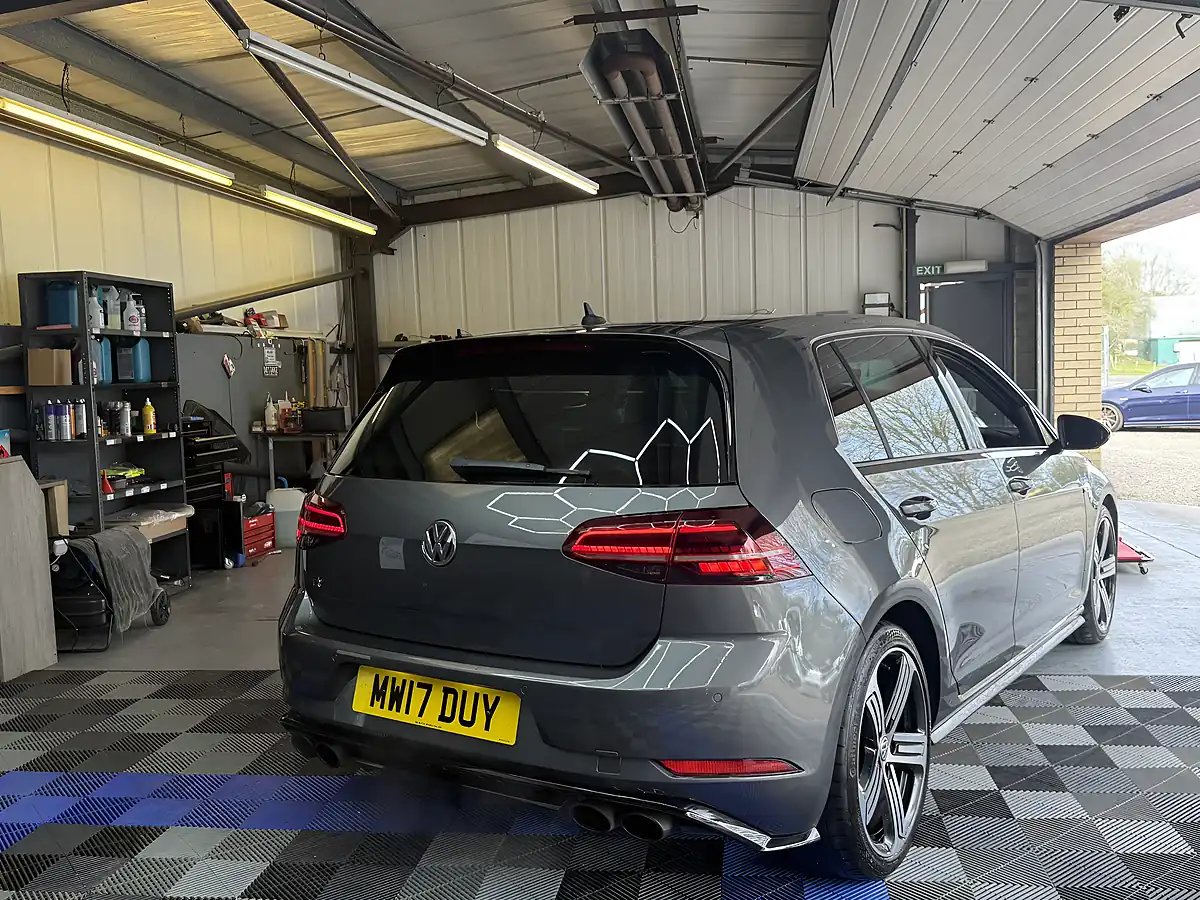 Used 2017 Volkswagen Golf R Indium Grey - Interior and Exterior details 7
