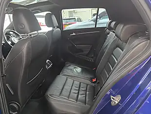 Used 2017 Volkswagen Golf R Lapiz Blue - Interior and Exterior details 13