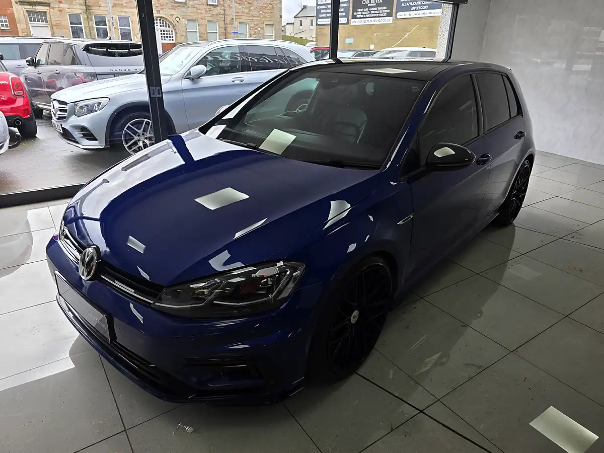 Used 2017 Volkswagen Golf R Lapiz Blue - Interior and Exterior details 20