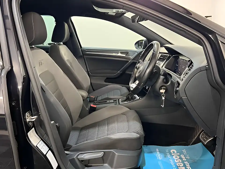 Used 2017 Volkswagen Golf R-Line Deep Black - Interior and Exterior details 13