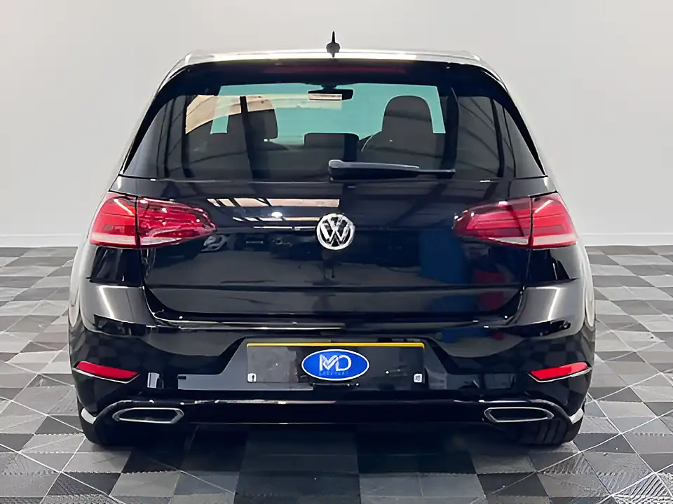 Used 2017 Volkswagen Golf R-Line Deep Black - Interior and Exterior details 5