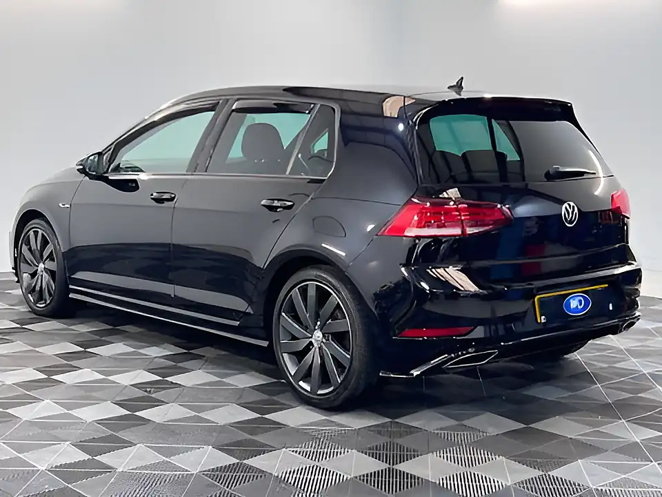 Used 2017 Volkswagen Golf R-Line Deep Black - Interior and Exterior details 7