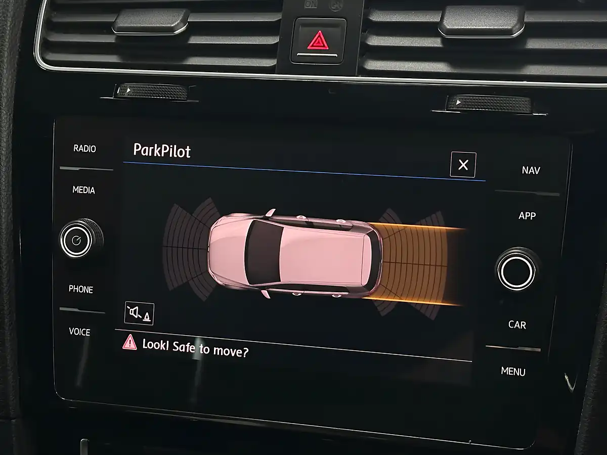 Used 2017 Volkswagen Golf R-Line Grey - Interior and Exterior details 16