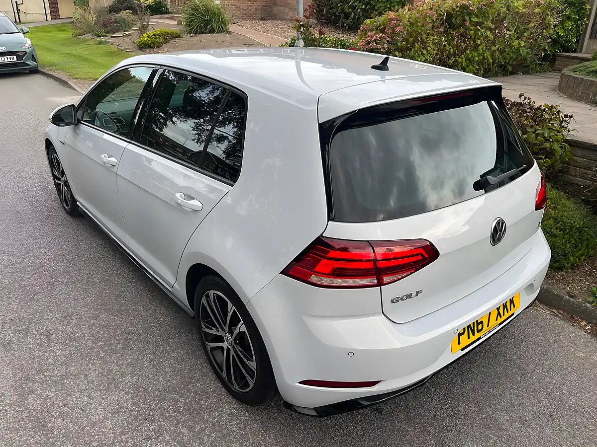 Used 2017 Volkswagen Golf R-Line Silver - Interior and Exterior details 10