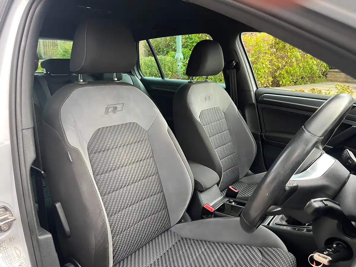 Used 2017 Volkswagen Golf R-Line Silver - Interior and Exterior details 14