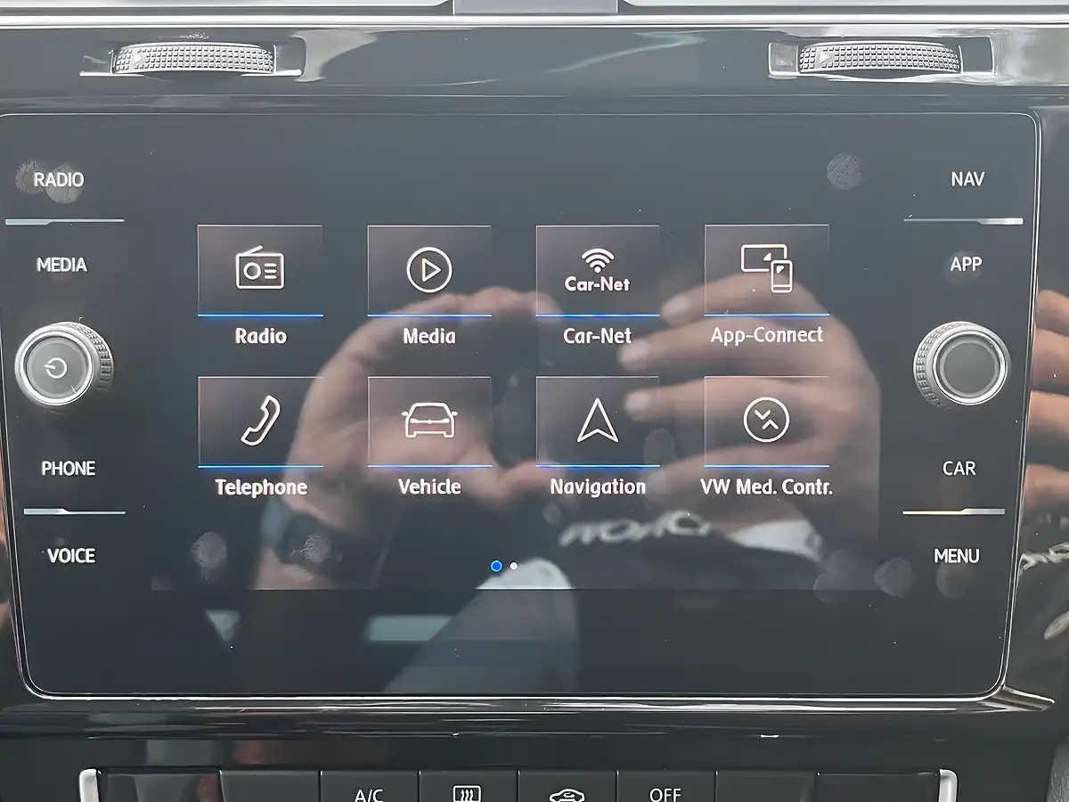 Used 2017 Volkswagen Golf R-Line Silver - Interior and Exterior details 16