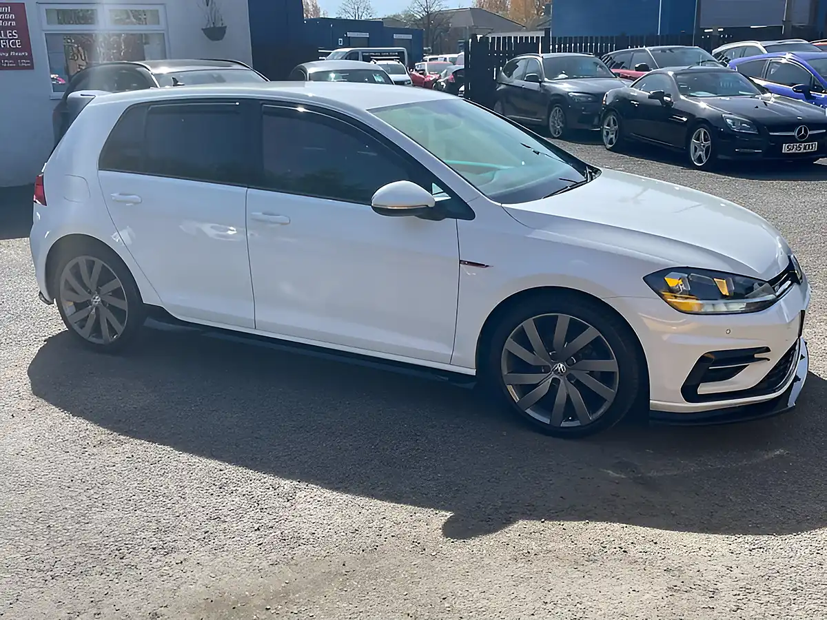 Used 2017 Volkswagen Golf R-Line White - Interior and Exterior details 10