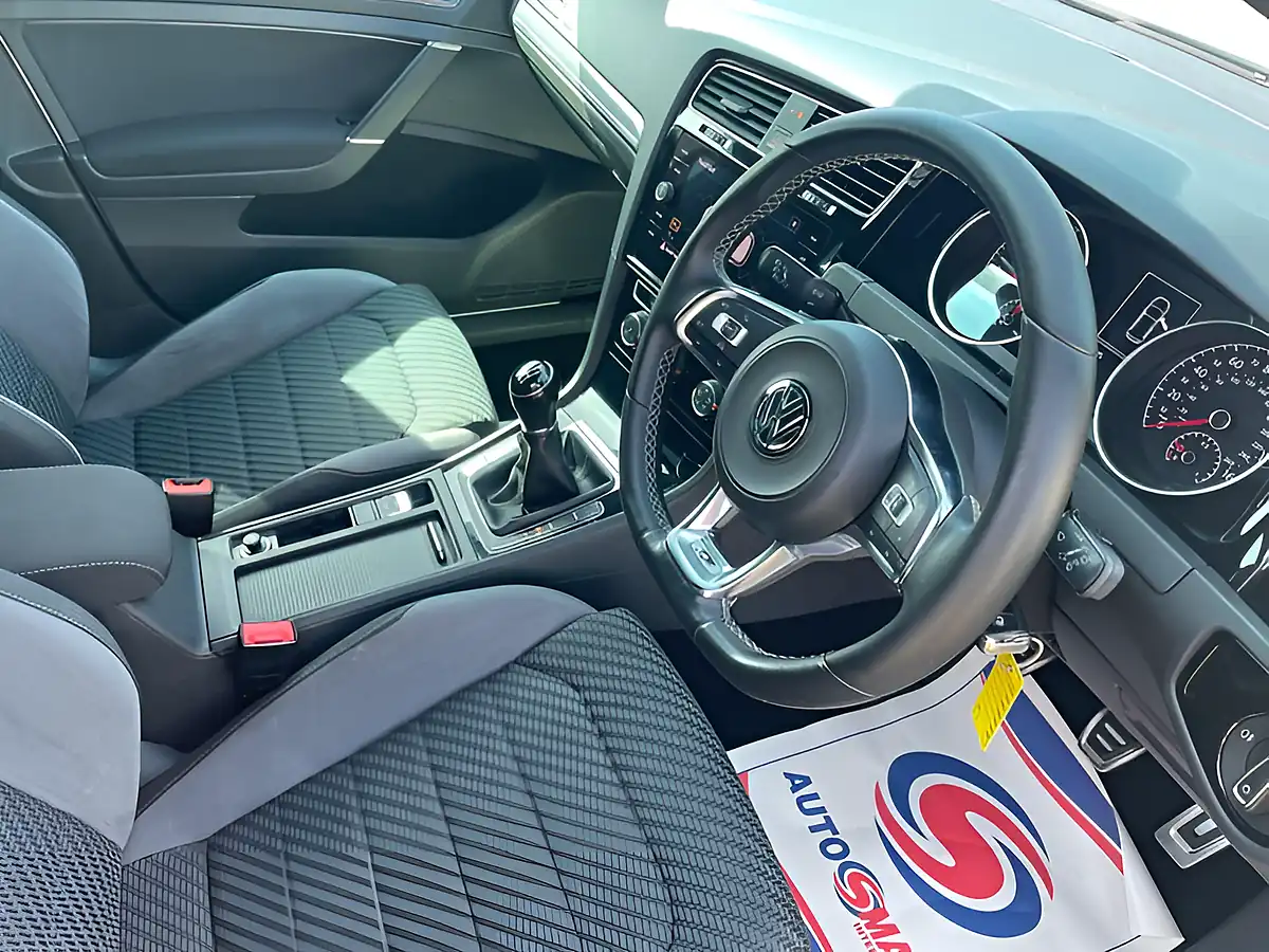 Used 2017 Volkswagen Golf R-Line White - Interior and Exterior details 12