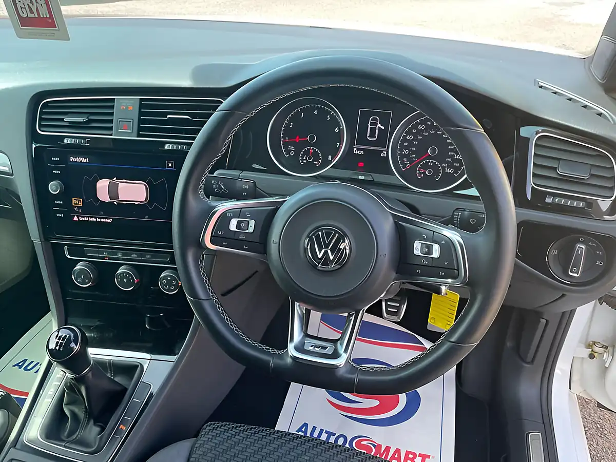 Used 2017 Volkswagen Golf R-Line White - Interior and Exterior details 17