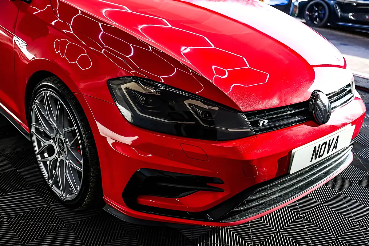 Used 2017 Volkswagen Golf R Red - Interior and Exterior details 17