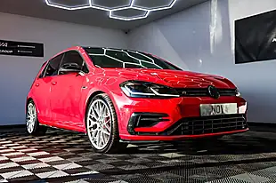 Used 2017 Volkswagen Golf R Red - Interior and Exterior details 3