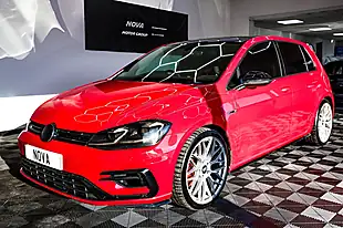 Used 2017 Volkswagen Golf R Red - Interior and Exterior details 7