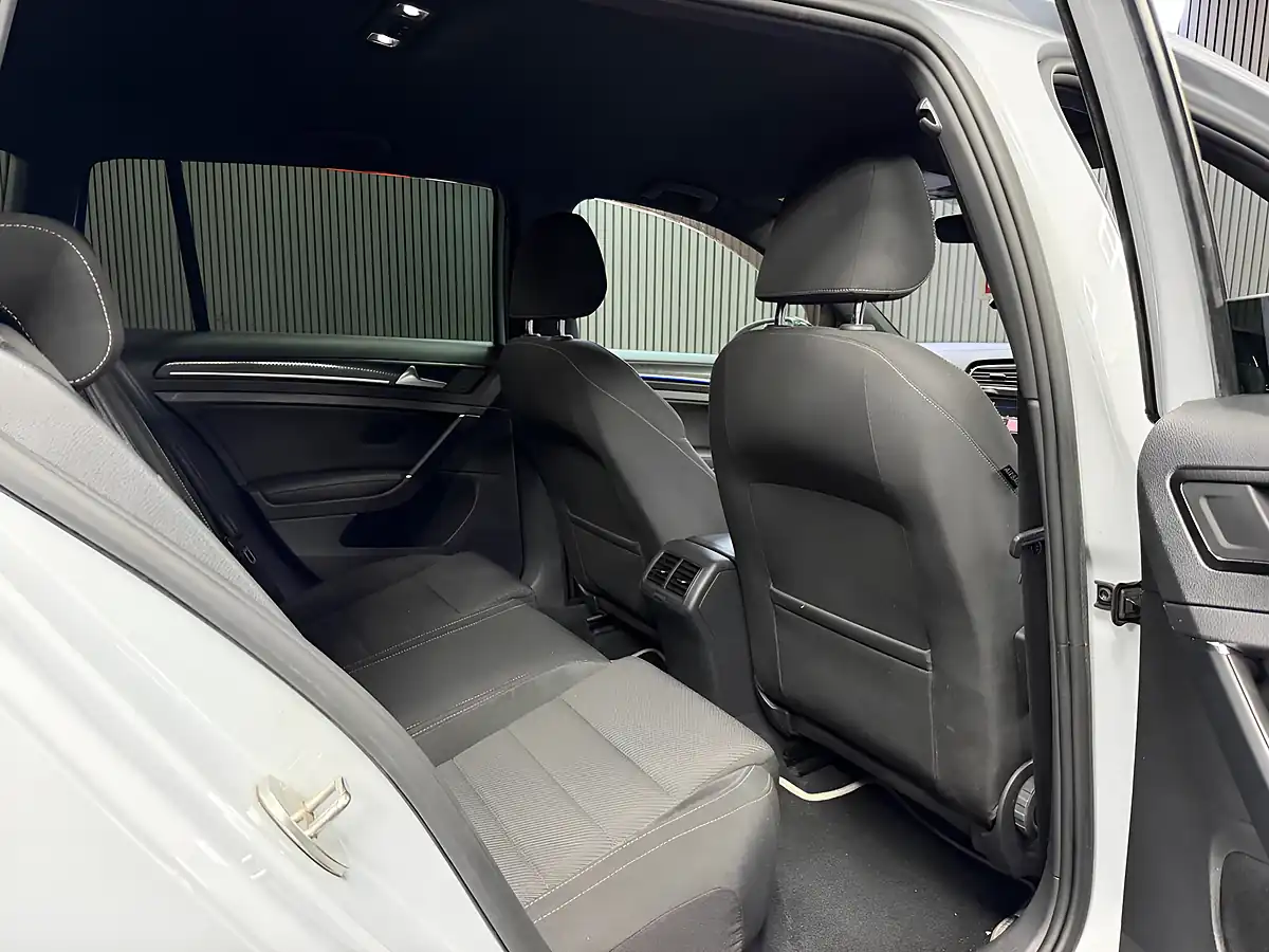 Used 2017 Volkswagen Golf R Silver - Interior and Exterior details 13