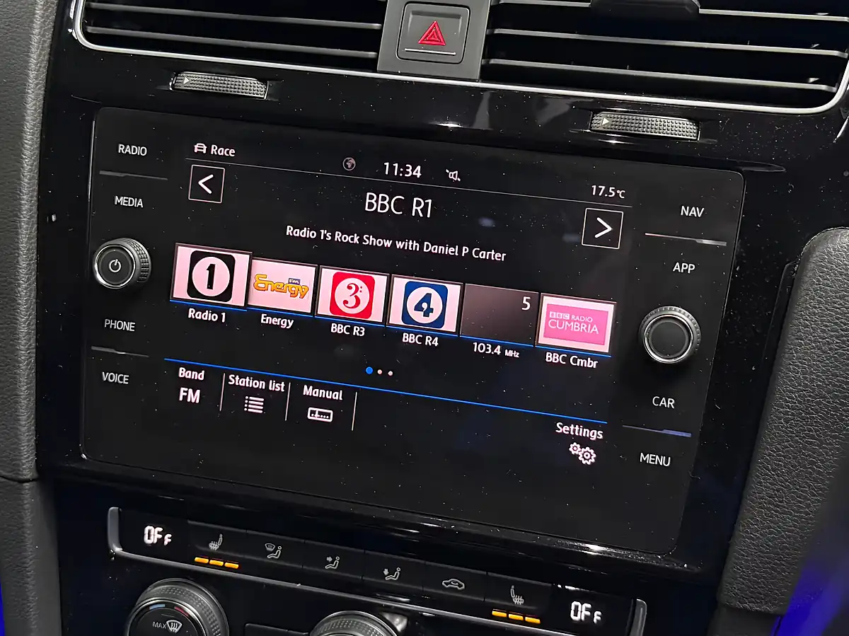 Used 2017 Volkswagen Golf R Silver - Interior and Exterior details 18
