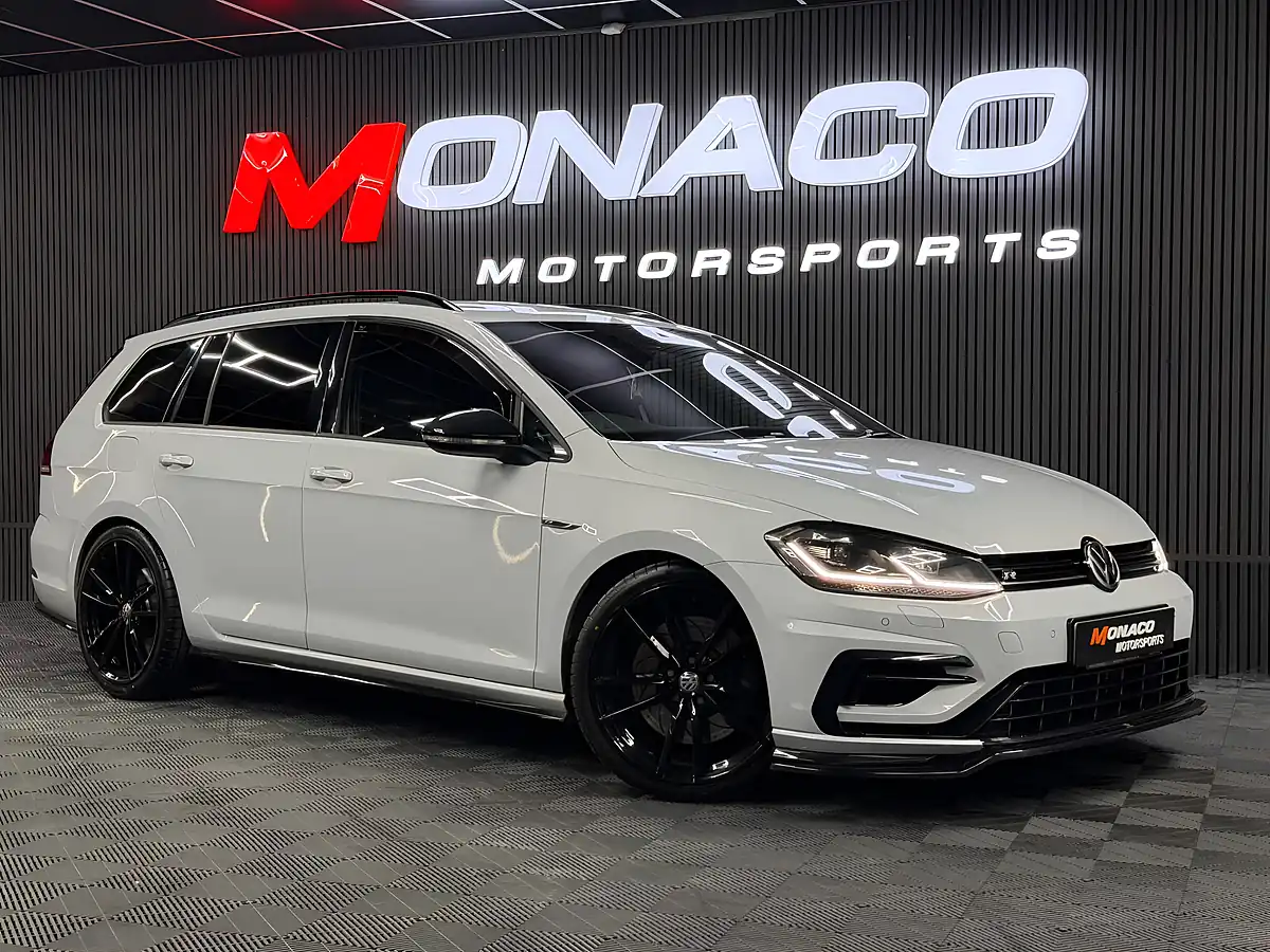 Used 2017 Volkswagen Golf R Silver - Interior and Exterior details 4