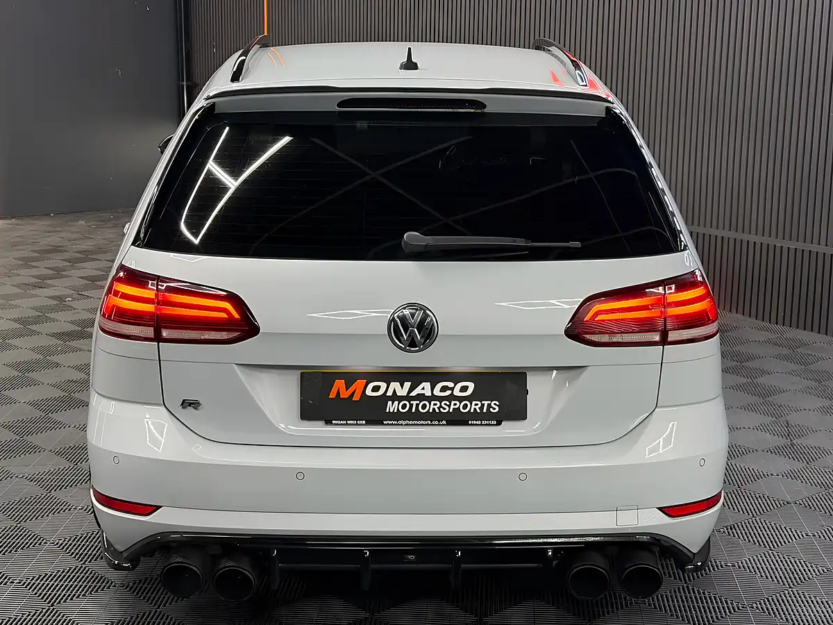 Used 2017 Volkswagen Golf R Silver - Interior and Exterior details 8