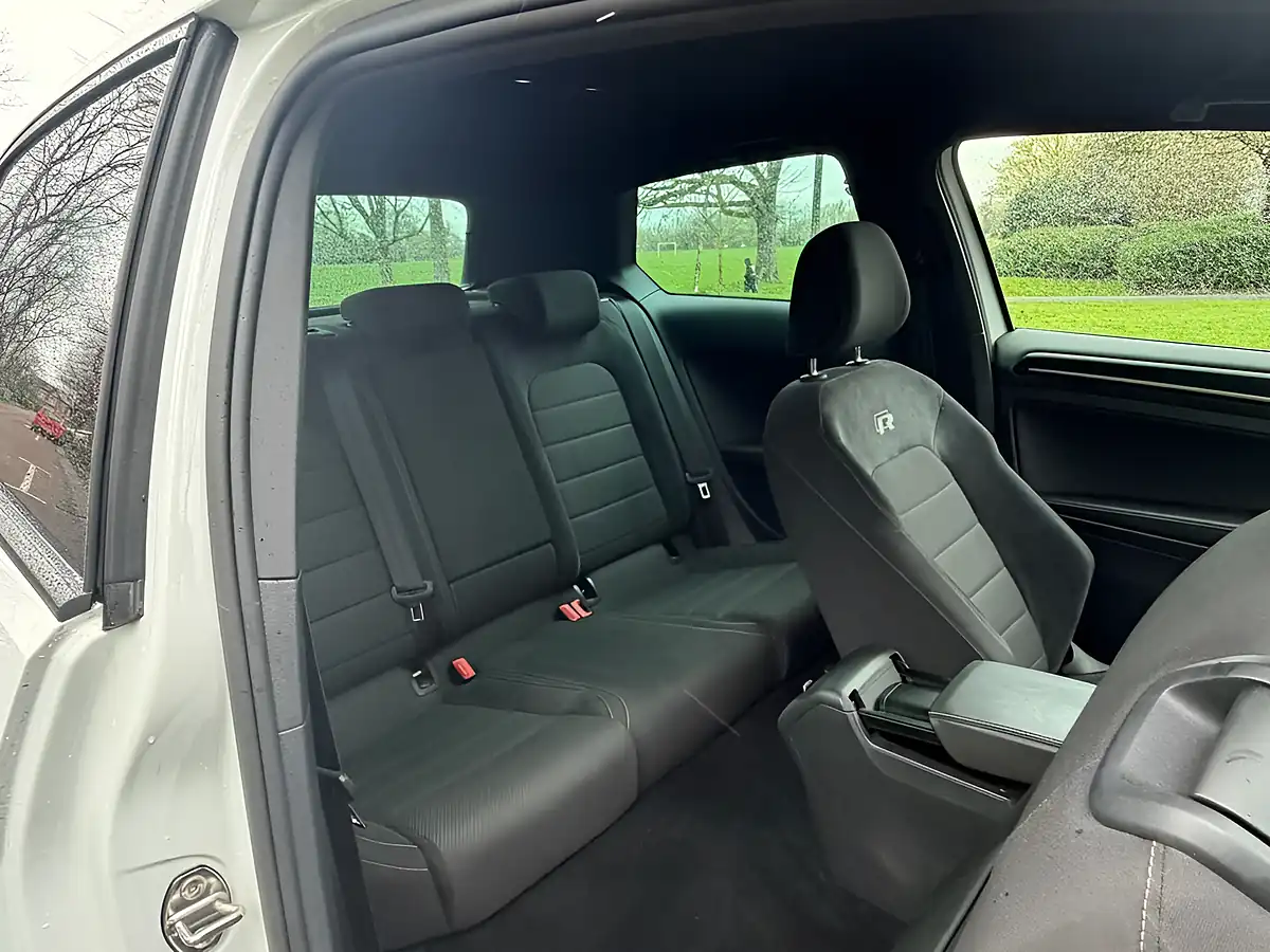 Used 2017 Volkswagen Golf R White - Interior and Exterior details 18