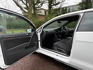 Used 2017 Volkswagen Golf R White - Interior and Exterior details 20