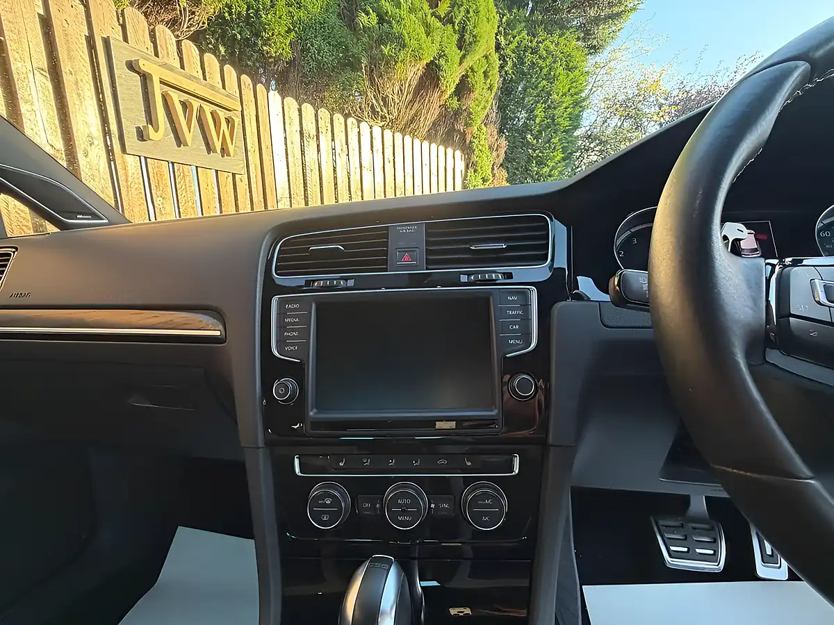 Used 2017 Volkswagen Golf R White - Interior and Exterior details 14