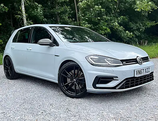 2017 Volkswagen Golf R 2.0 TSi