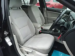 Used 2017 Volkswagen Golf Se Black - Interior and Exterior details 14