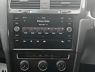 Used 2017 Volkswagen Golf Se Nav Black - Interior and Exterior details 18