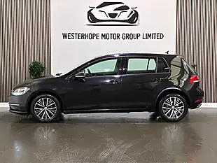 Used 2017 Volkswagen Golf Se Nav Black - Interior and Exterior details 10