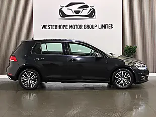 Used 2017 Volkswagen Golf Se Nav Black - Interior and Exterior details 11