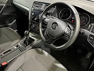 Used 2017 Volkswagen Golf Se Nav Black - Interior and Exterior details 3