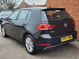 Used 2017 Volkswagen Golf Se Nav Black - Interior and Exterior details 3