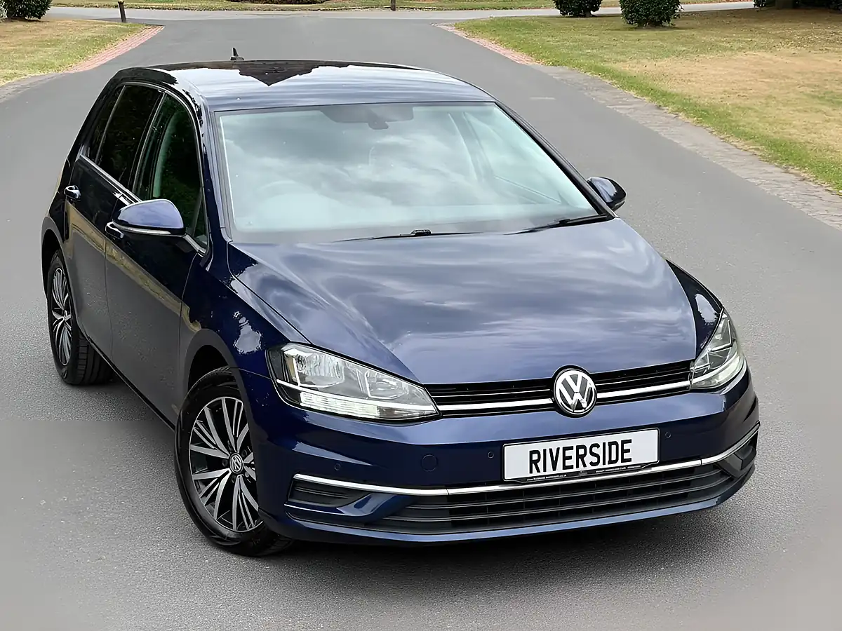Used 2017 Volkswagen Golf Se Nav Blue - Interior and Exterior details 2
