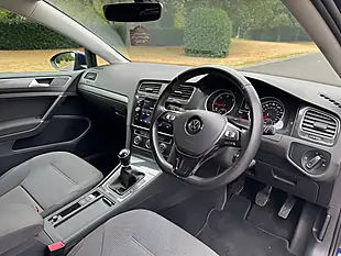 Used 2017 Volkswagen Golf Se Nav Blue - Interior and Exterior details 3