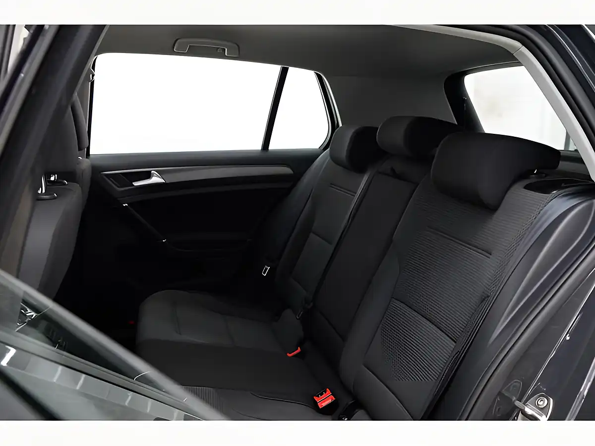 Used 2017 Volkswagen Golf Se Nav Grey - Interior and Exterior details 15