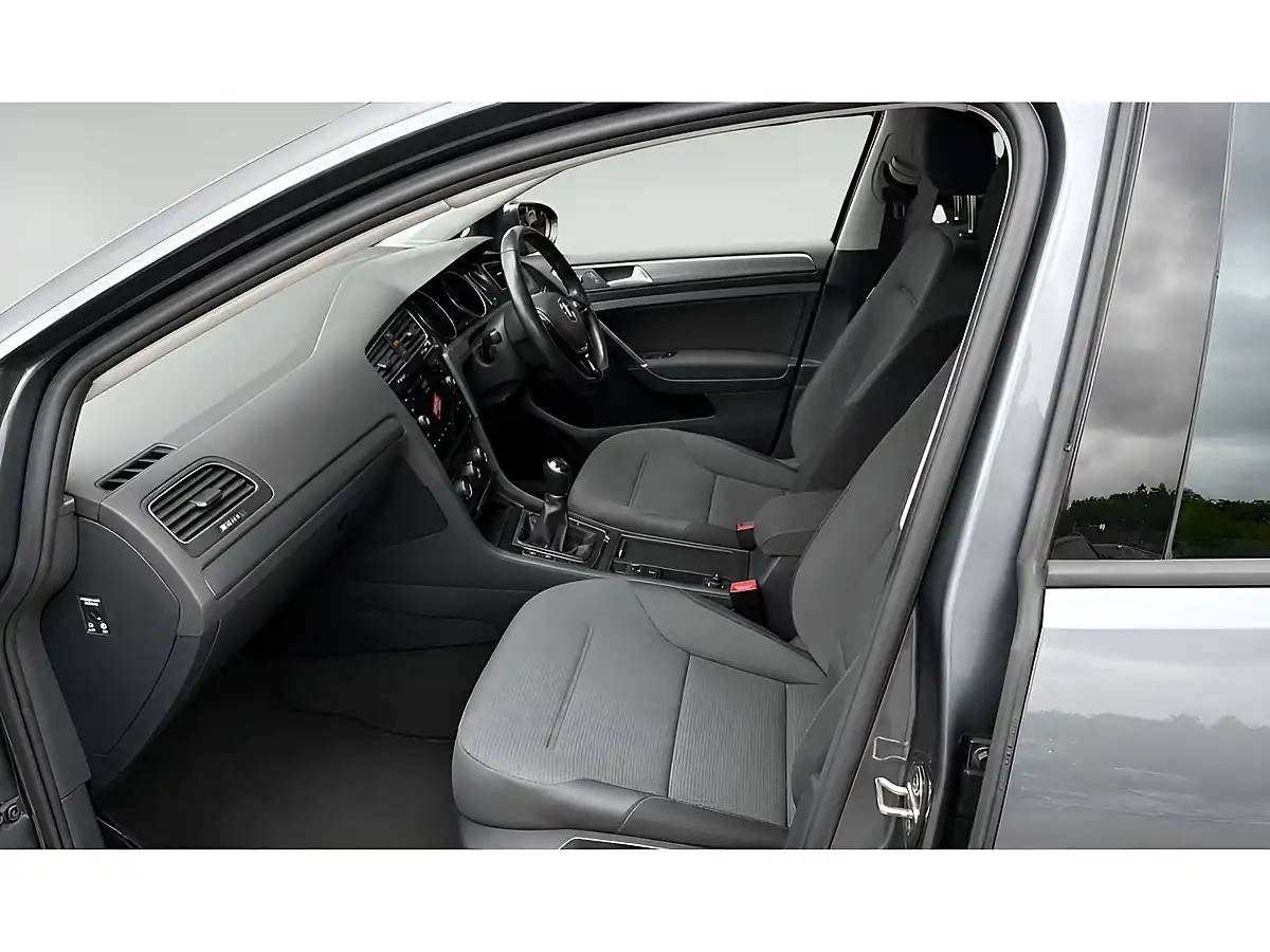 Used 2017 Volkswagen Golf Se Nav Grey - Interior and Exterior details 2