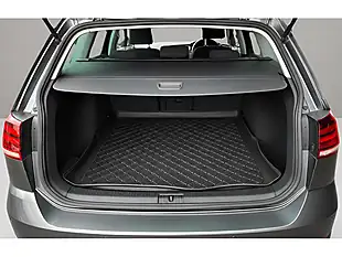 Used 2017 Volkswagen Golf Se Nav Grey - Interior and Exterior details 8