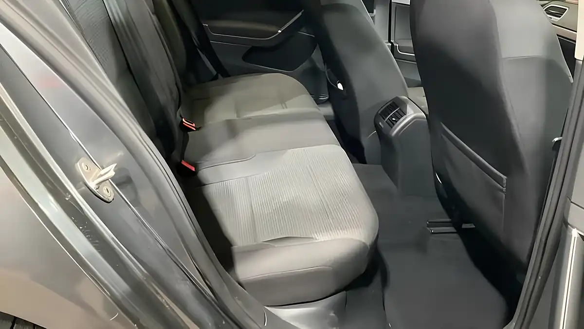 Used 2017 Volkswagen Golf Se Nav Grey - Interior and Exterior details 10
