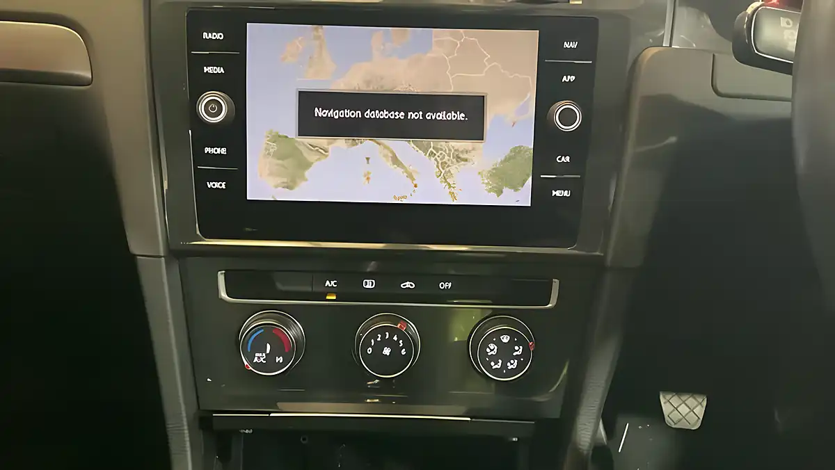 Used 2017 Volkswagen Golf Se Nav Grey - Interior and Exterior details 13