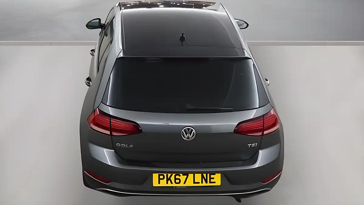 Used 2017 Volkswagen Golf Se Nav Grey - Interior and Exterior details 8