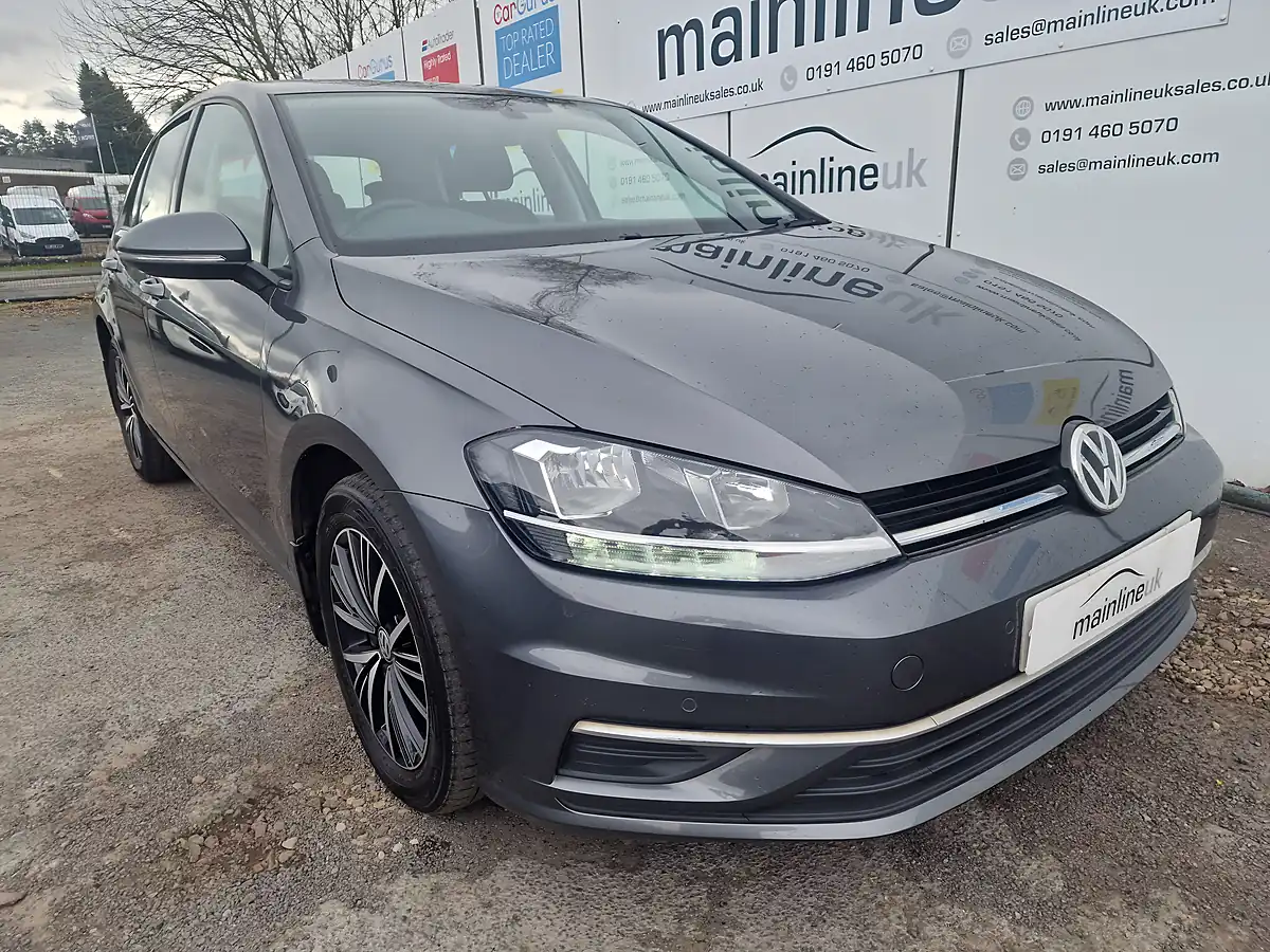 Used 2017 Volkswagen Golf Se Nav Grey - Interior and Exterior details 6