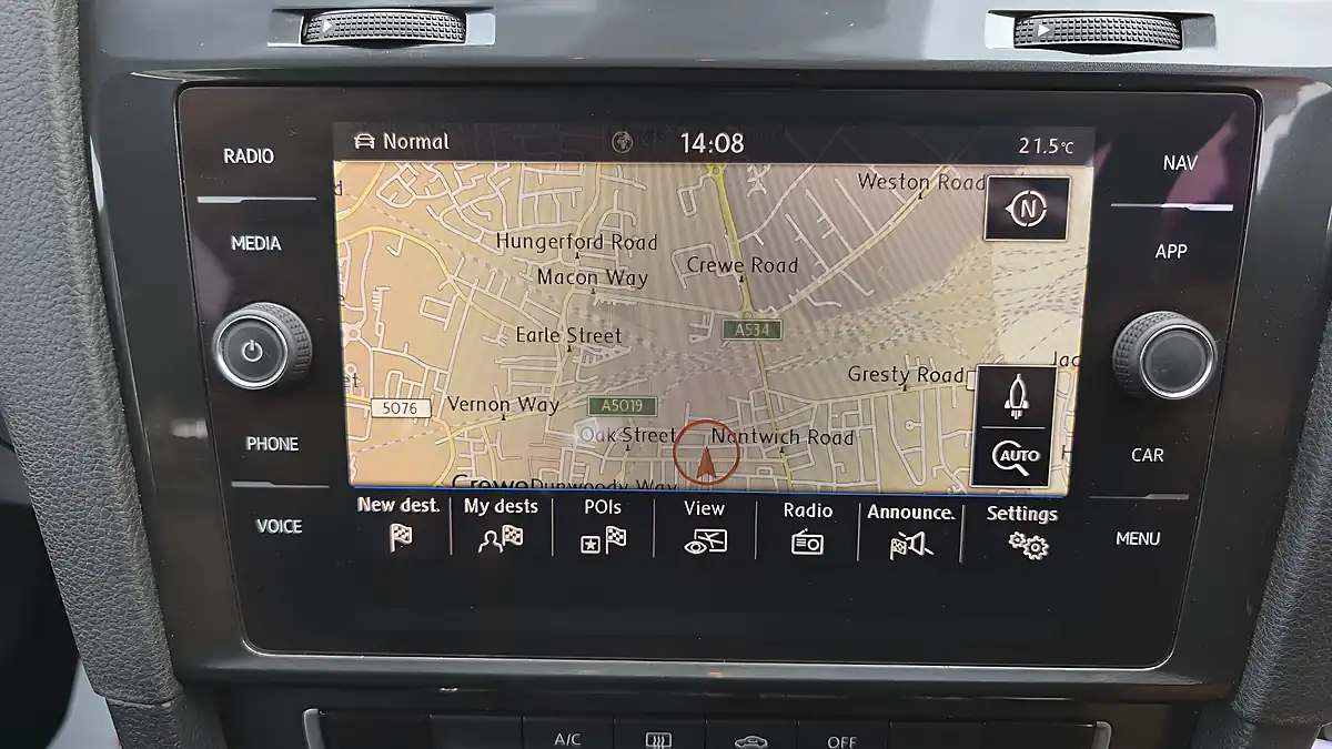 Used 2017 Volkswagen Golf Se Nav Grey - Interior and Exterior details 13
