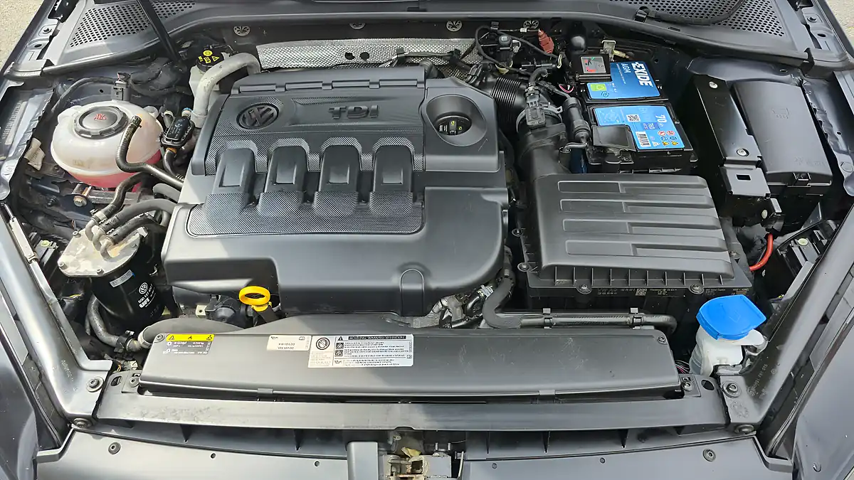 Used 2017 Volkswagen Golf Se Nav Grey - Interior and Exterior details 17