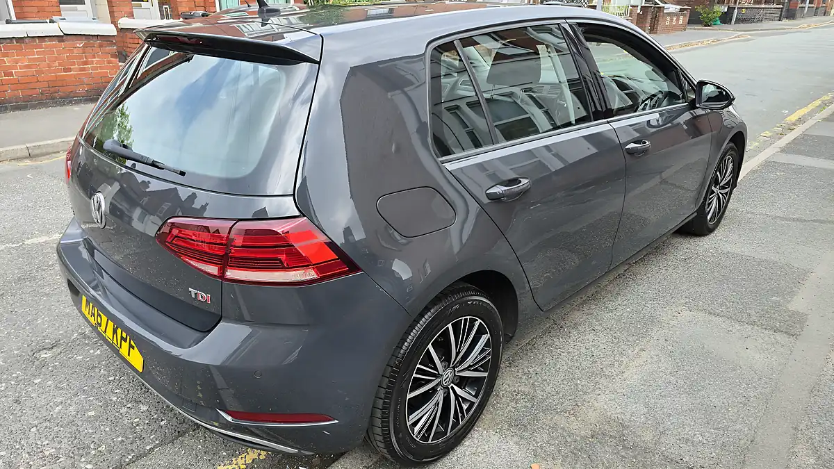Used 2017 Volkswagen Golf Se Nav Grey - Interior and Exterior details 5