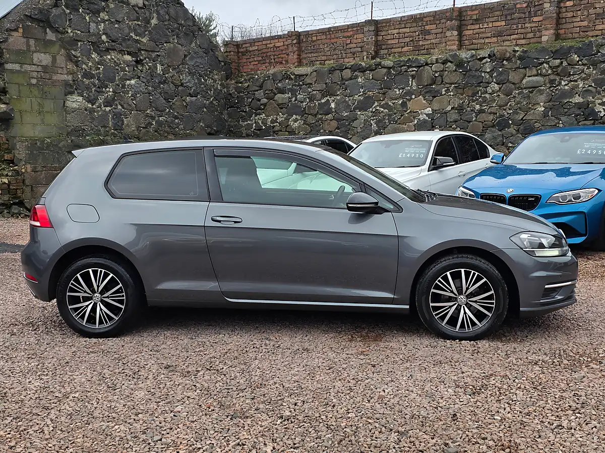 Used 2017 Volkswagen Golf Se Nav Indium Grey Metallic - Interior and Exterior details 19