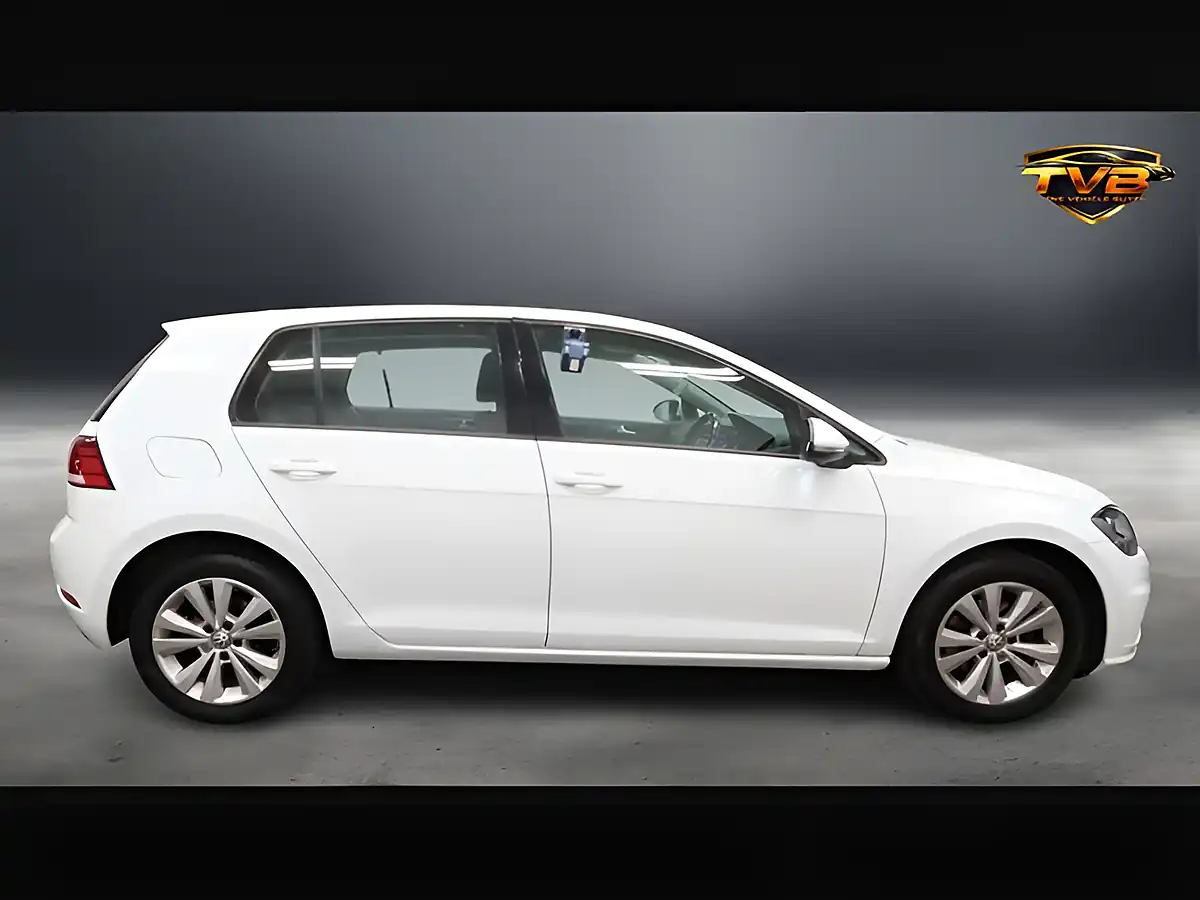 Used 2017 Volkswagen Golf Se Nav Pure White - Interior and Exterior details 2