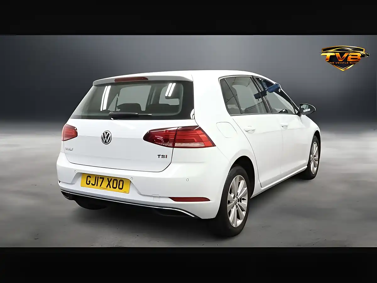 Used 2017 Volkswagen Golf Se Nav Pure White - Interior and Exterior details 4