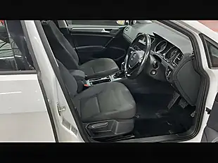 Used 2017 Volkswagen Golf Se Nav Pure White - Interior and Exterior details 9