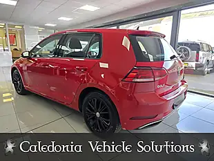Used 2017 Volkswagen Golf Se Nav Red - Interior and Exterior details 3