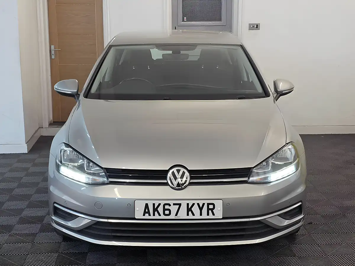 Used 2017 Volkswagen Golf Se Nav Silver - Interior and Exterior details 2