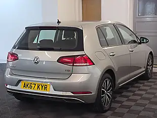 Used 2017 Volkswagen Golf Se Nav Silver - Interior and Exterior details 4