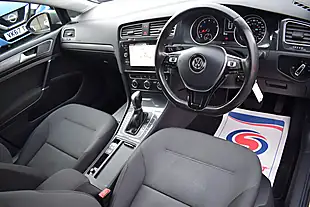 Used 2017 Volkswagen Golf Se Nav Silver - Interior and Exterior details 7
